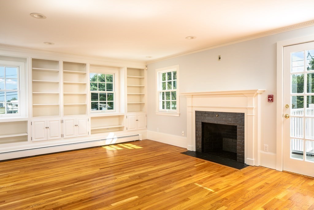 369 Wareham Road, Unit 3 Marion, MA 02738 - Photo 12 of 25 Gallery Image 12