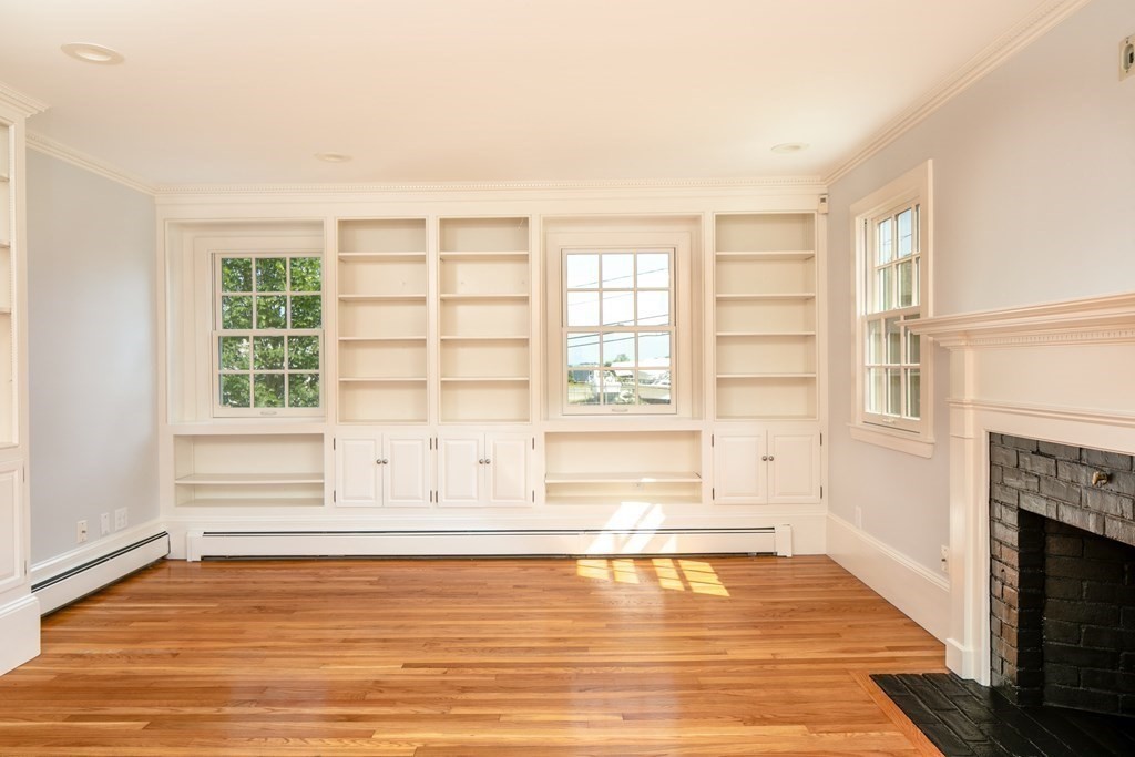 369 Wareham Road, Unit 3 Marion, MA 02738 - Photo 13 of 25 Gallery Image 13