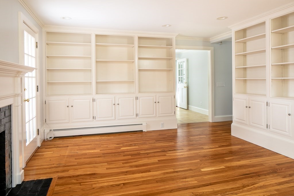 369 Wareham Road, Unit 3 Marion, MA 02738 - Photo 14 of 25 Gallery Image 14