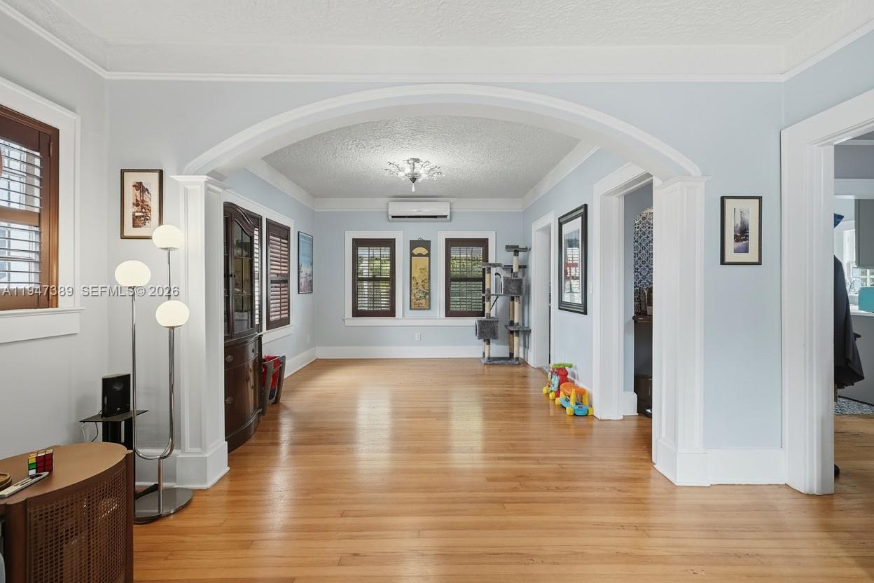 2533 Southwest 5th Street Miami, FL 33135 - Photo 14 of 33