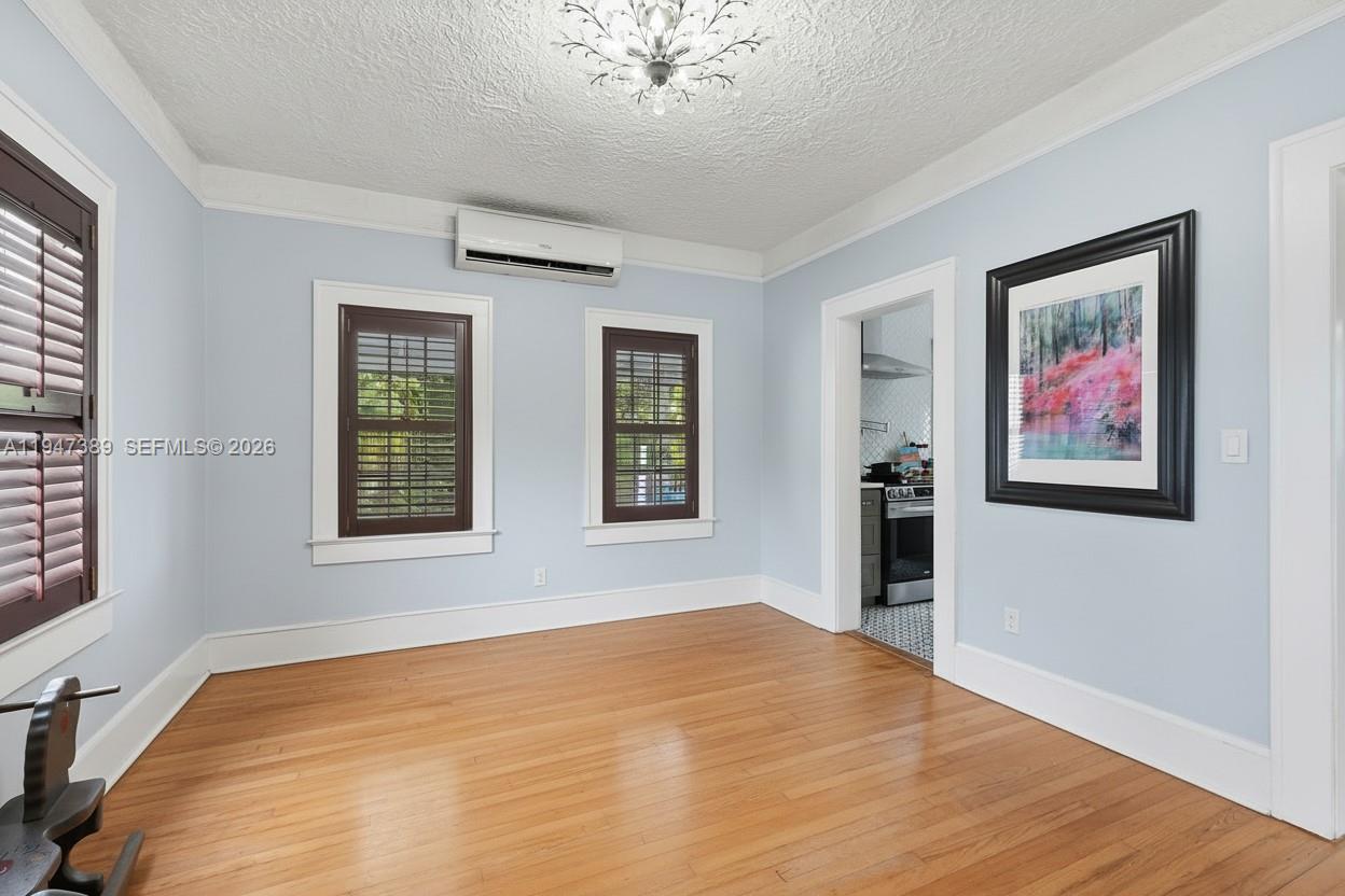 2533 Southwest 5th Street Miami, FL 33135 - Photo 15 of 33