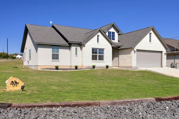 $434,000 | 132 Frank Jones, Blanco, TX 78606