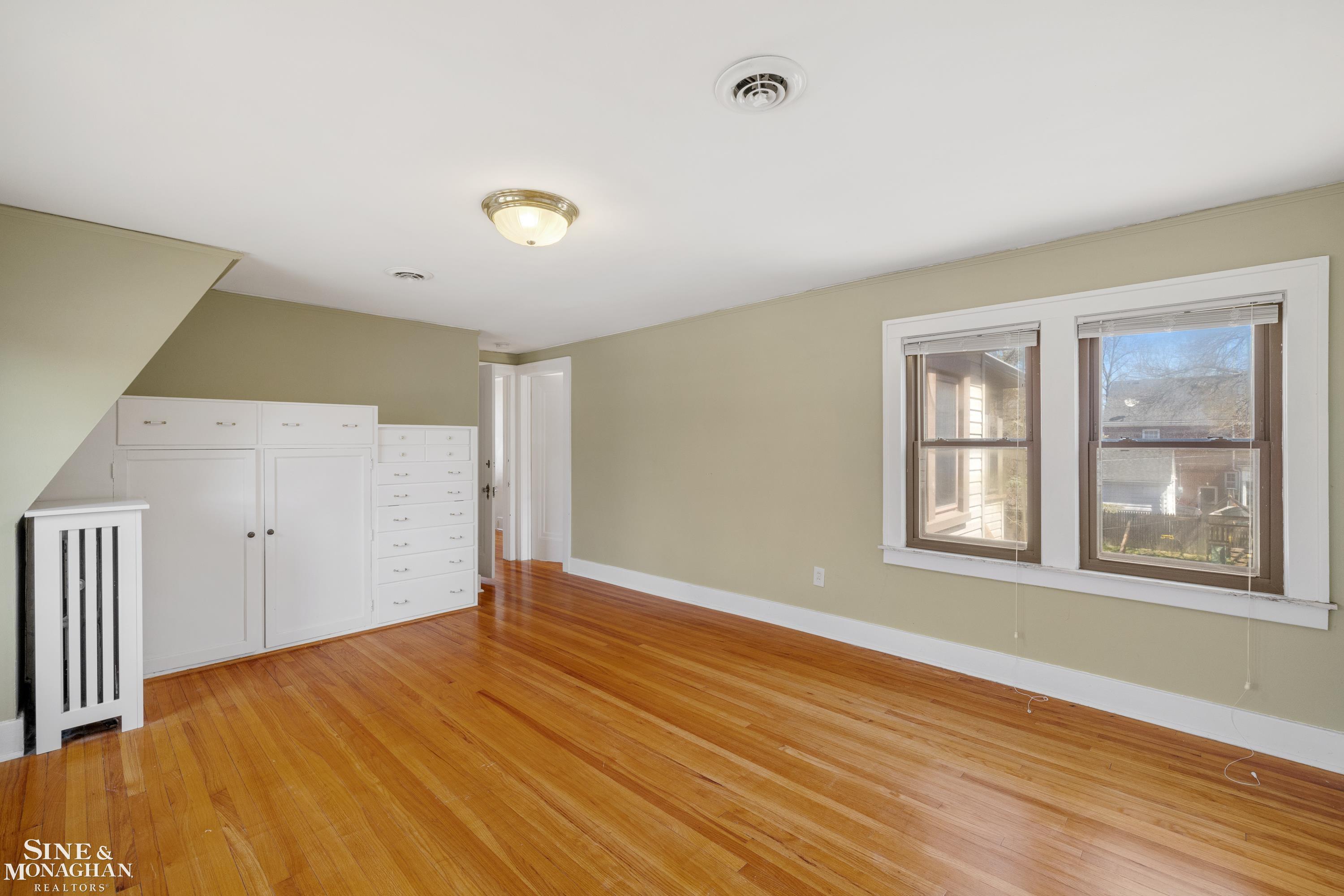 1410 Yorkshire Road Grosse Pointe, MI 48230 - Photo 35 of 72 50170954-44dc5595-737d-4bf1-ad4d-63918dfc09d8.JPG
