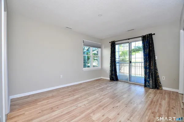 $2,400 | 207 Country Club Court, Unit 207, Rocky Hill, CT 06067