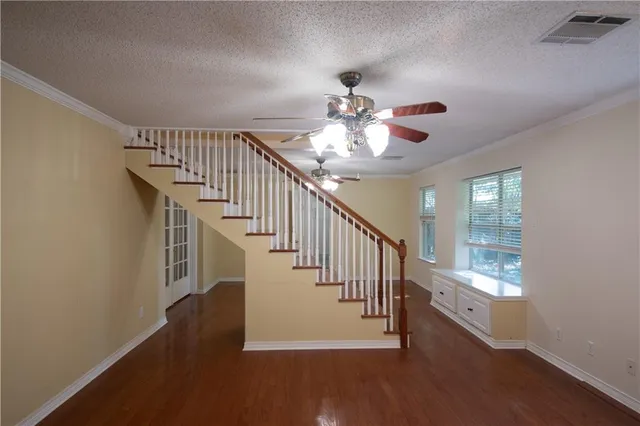 $389,899 | 75 East Pinewood Drive, Slidell, LA 70458