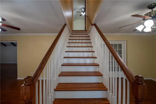 $389,899 | 75 East Pinewood Drive, Slidell, LA 70458