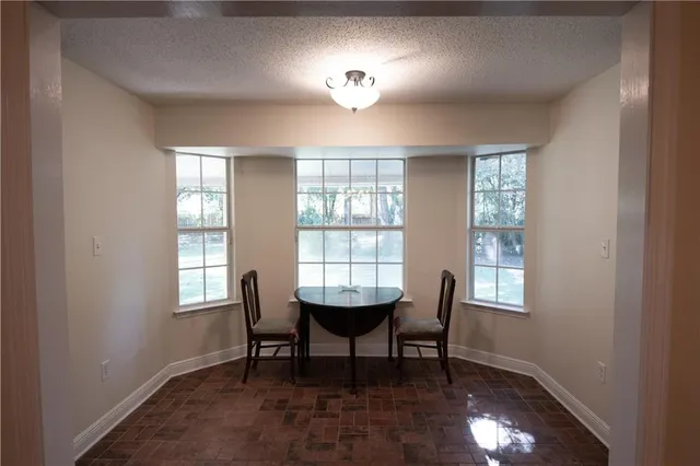 $389,899 | 75 East Pinewood Drive, Slidell, LA 70458