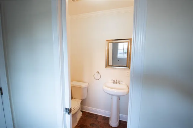 $389,899 | 75 East Pinewood Drive, Slidell, LA 70458