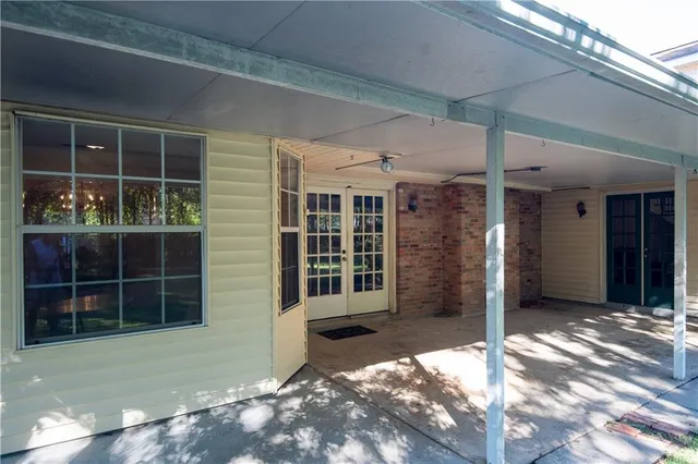 $389,899 | 75 East Pinewood Drive, Slidell, LA 70458