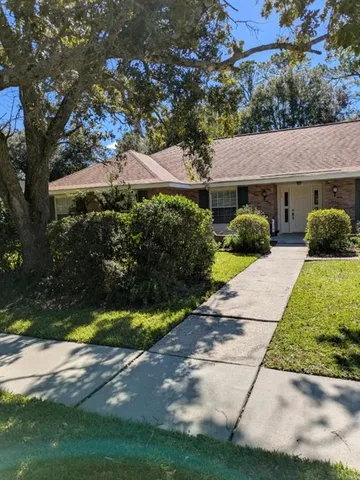 $389,899 | 75 East Pinewood Drive, Slidell, LA 70458
