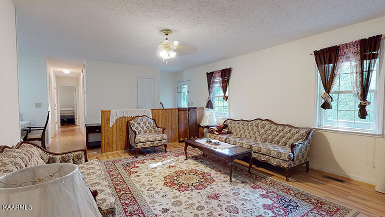 245 Sunrise Lane Decatur, TN 37322 - Photo 36 of 46 Sunrise LR 3