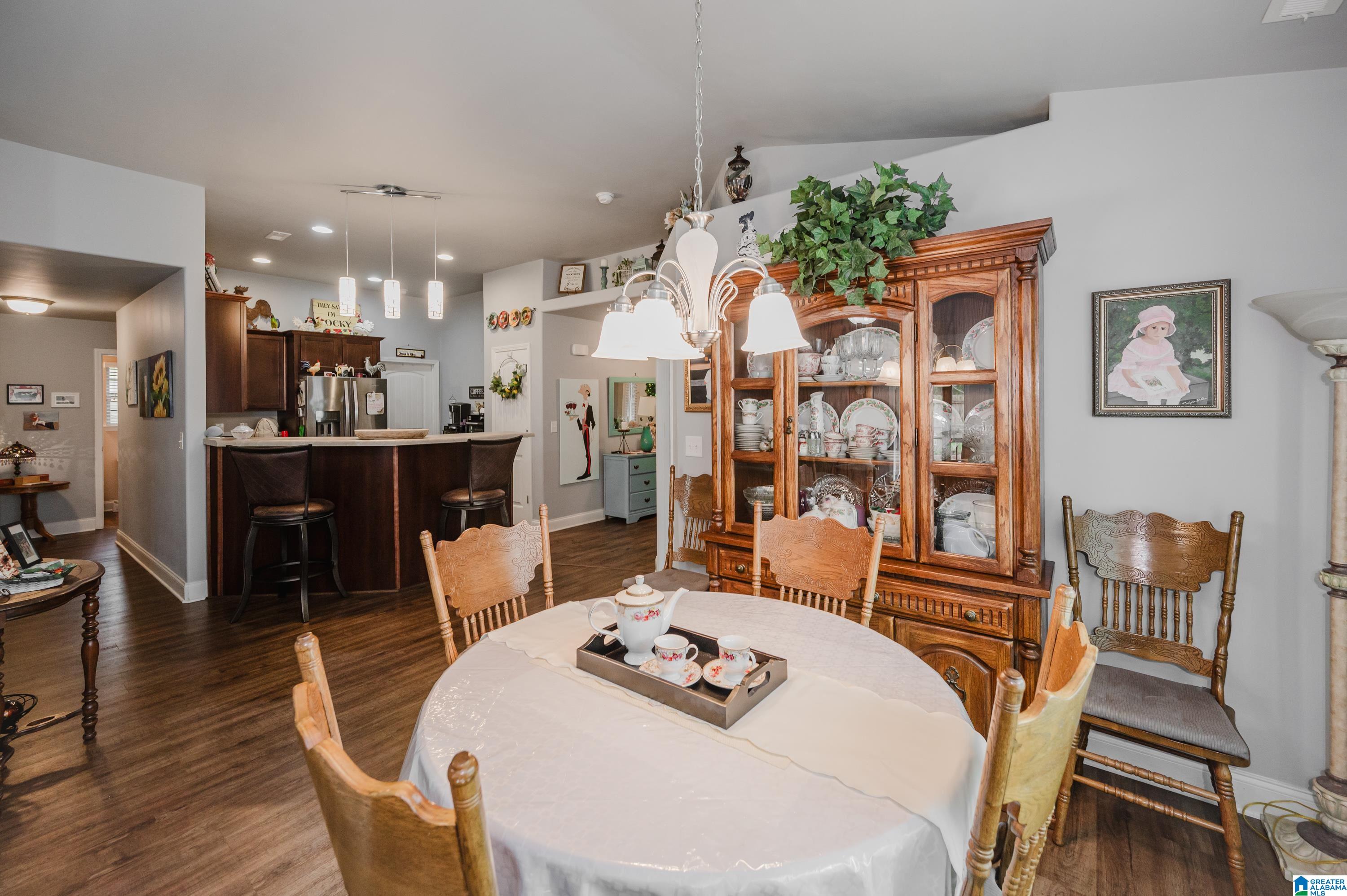 300 Vincent Street Alabaster, AL 35007 - Photo 10 of 34