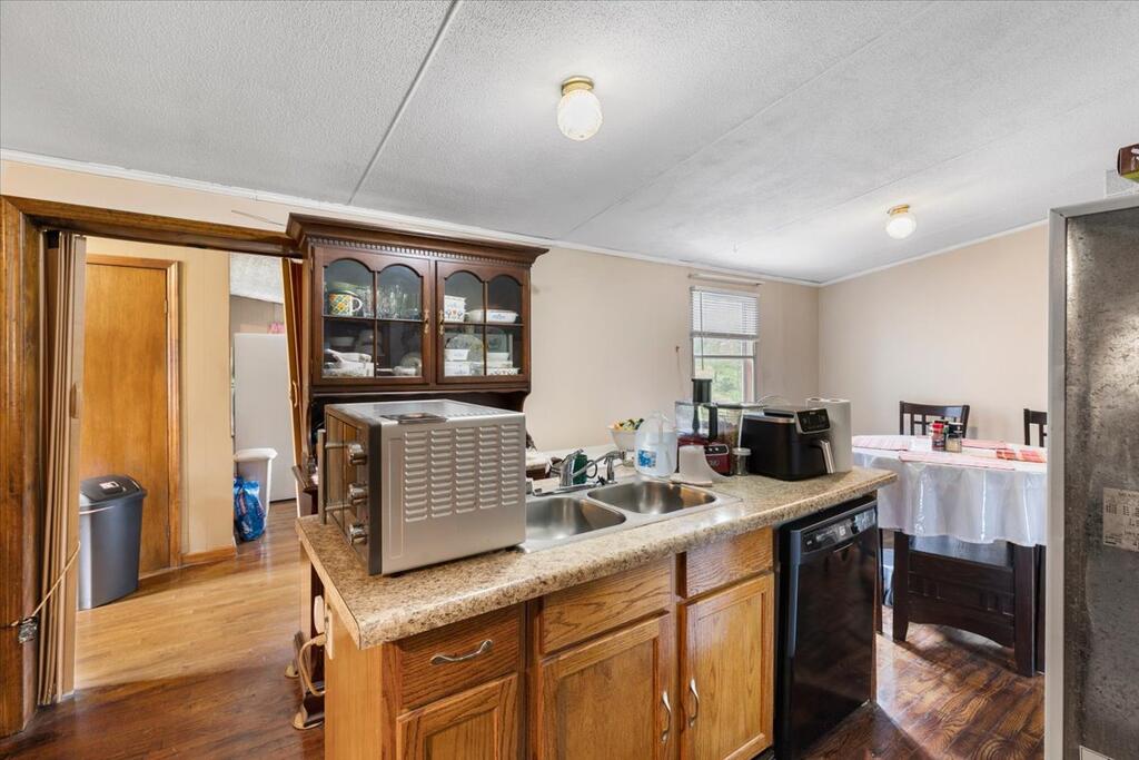 181 Earles Road Rural Retreat, VA 24368 - Photo 12 of 39 Gallery Image 12