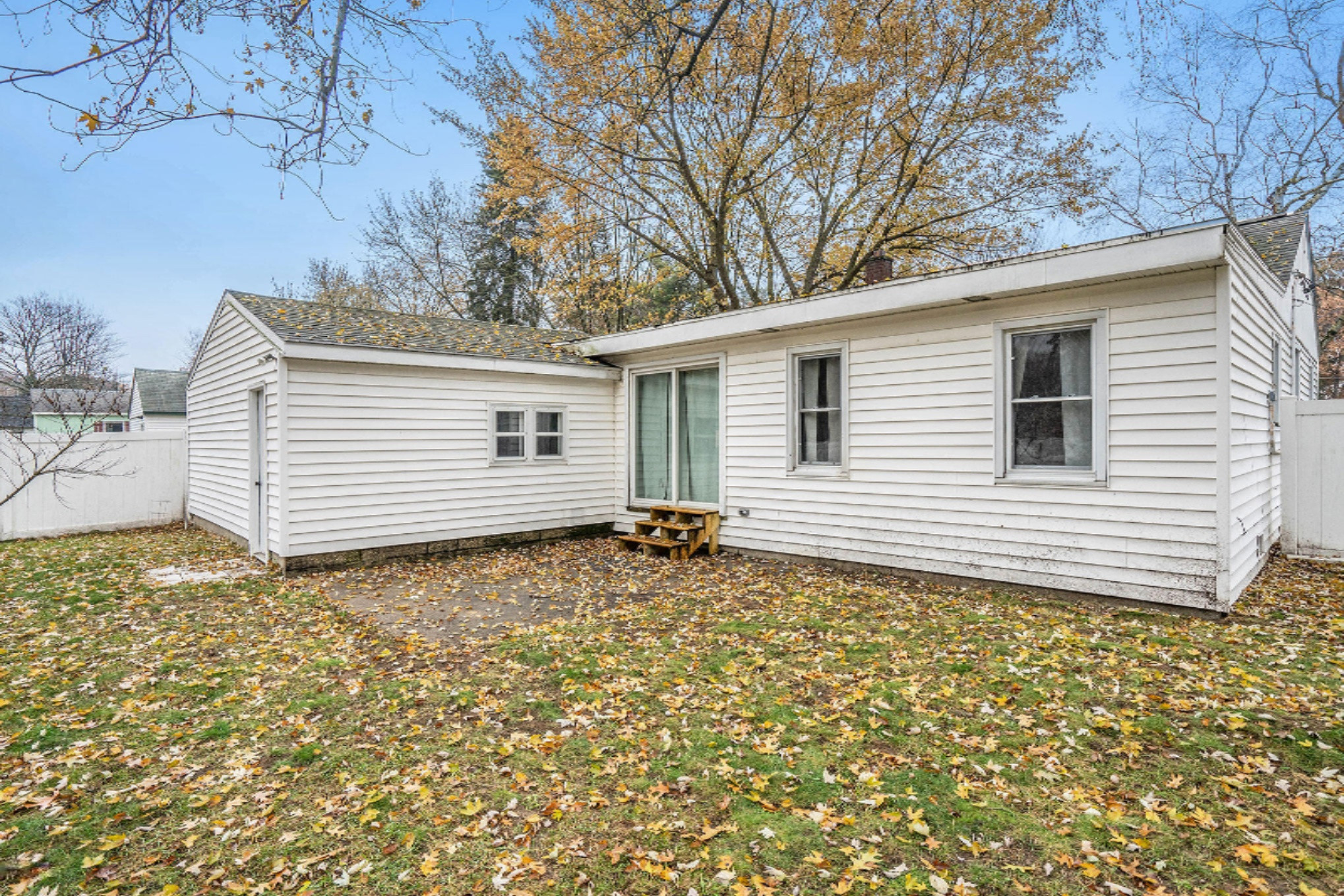 211 South Fruitport Road Spring Lake, MI 49456 - Photo 19 of 24 211fruitport_35