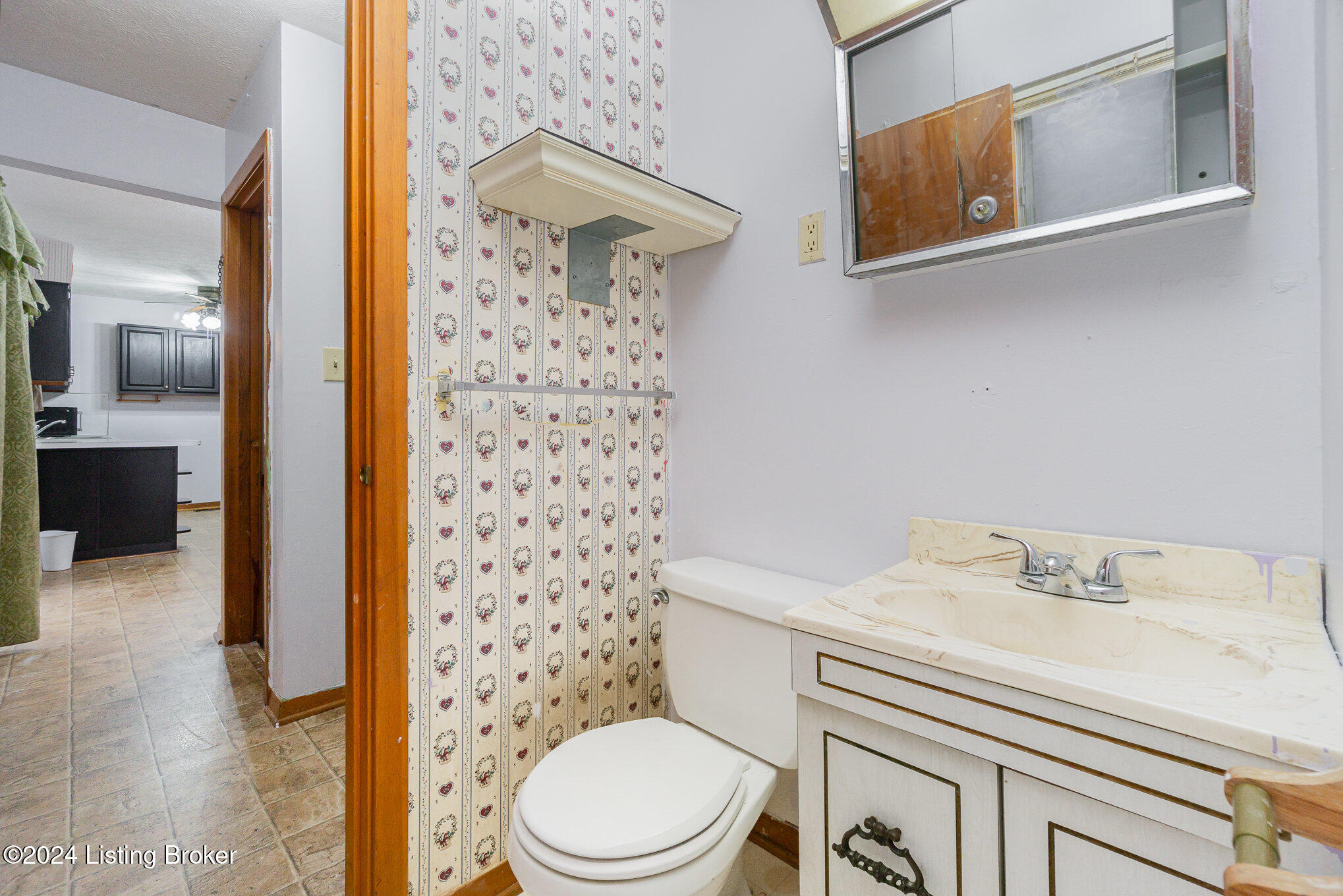 4809 Valla Road Louisville, KY 40213 - Photo 7 of 11 4809 Valla Rd.