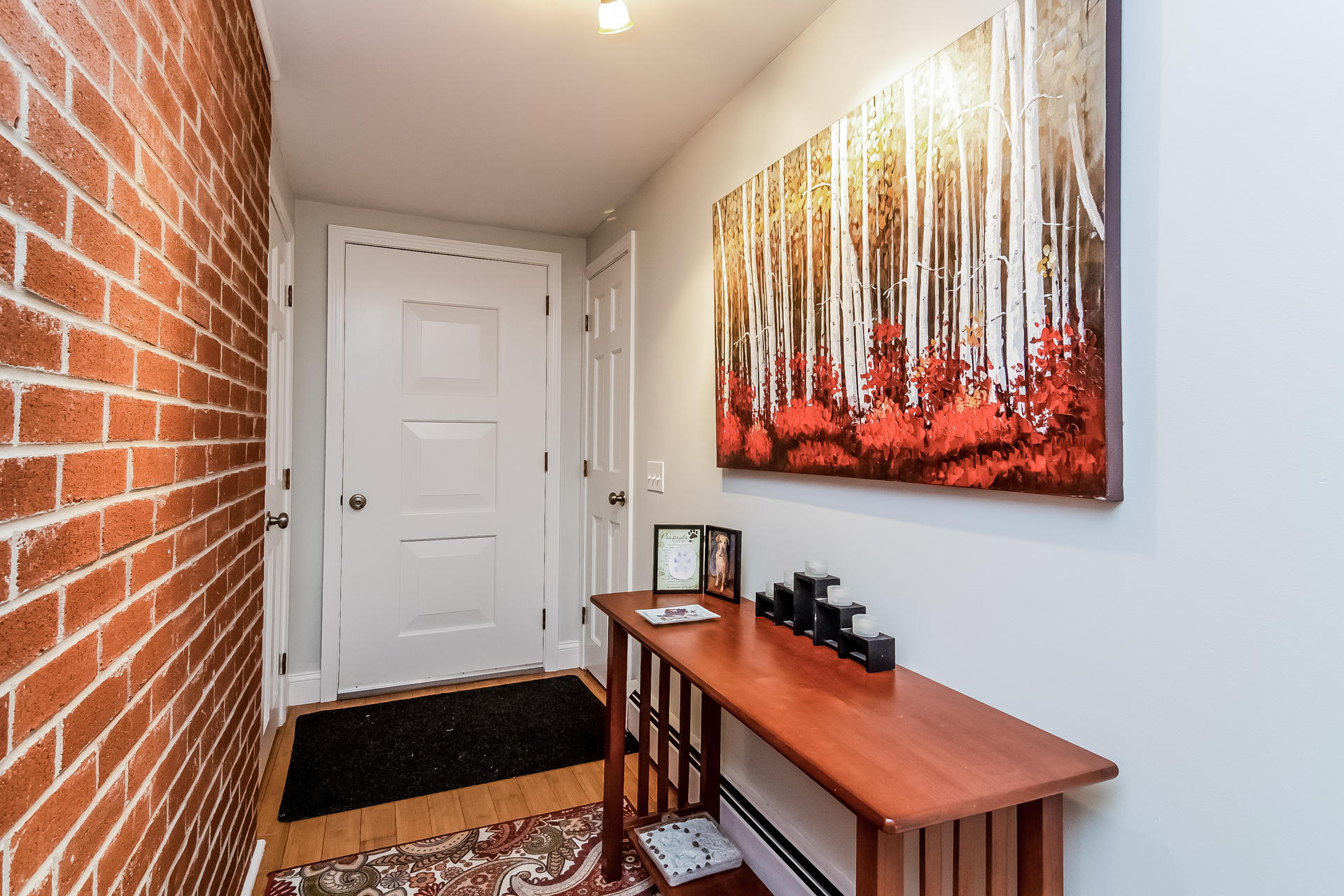35 Newtown Road Sandwich, MA 02563 - Photo 4 of 33 004-photo-foyer-6785590