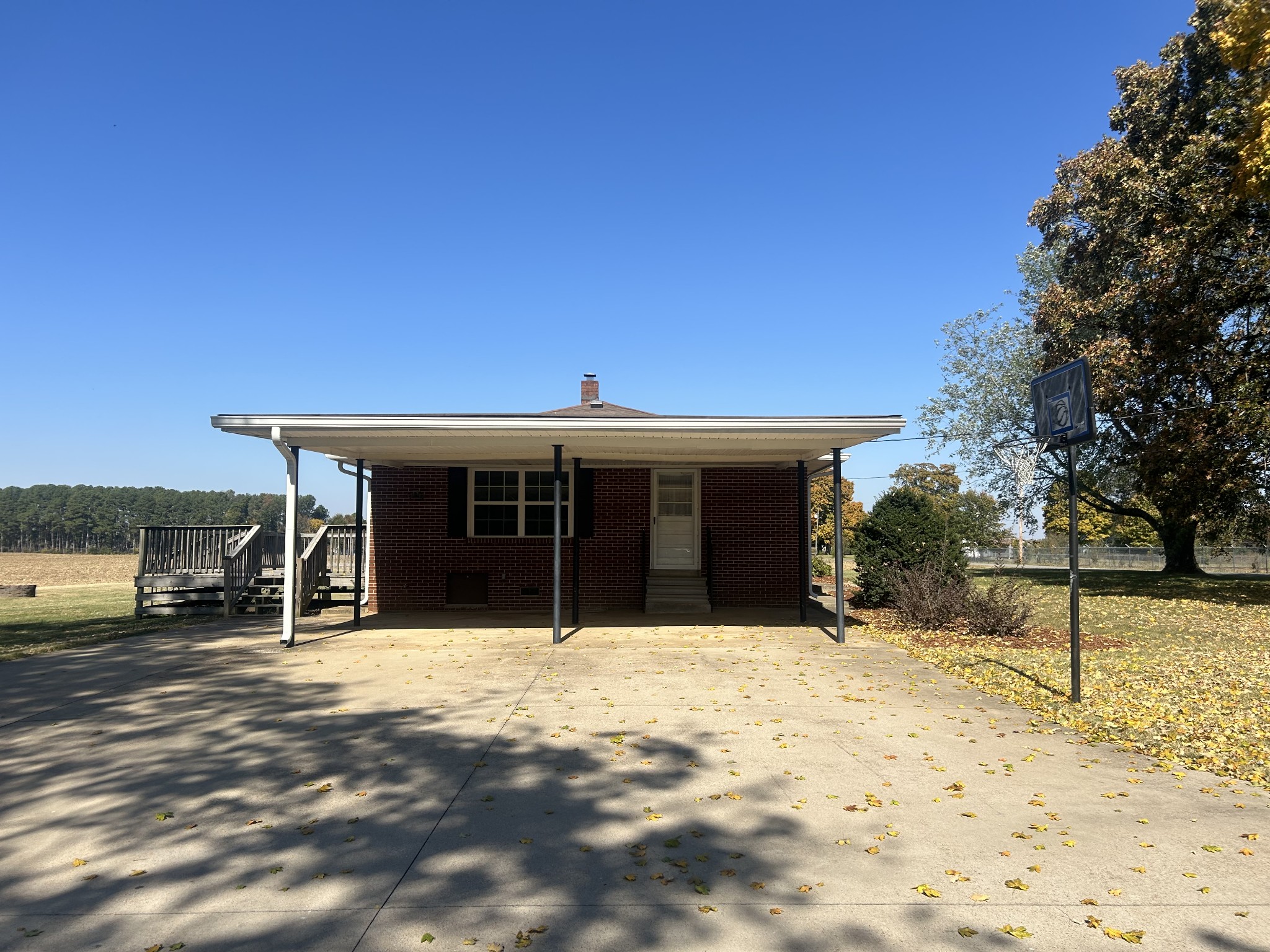 489 Lone Star Road Lawrenceburg, TN 38464 - Photo 10 of 22 a view of a house with a patio