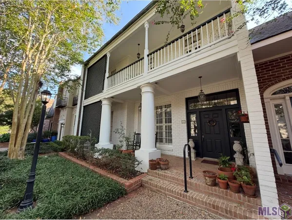 $579,000 | 61 Jamestowne Court, Unit 61, Baton Rouge, LA 70809