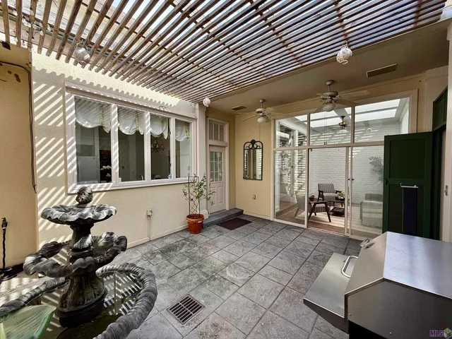 $599,000 | 61 Jamestowne Court, Unit 61, Baton Rouge, LA 70809