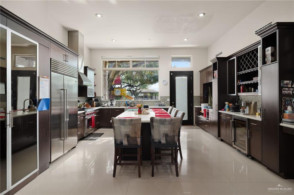 809 Rio Grande Drive Mission, TX 78572 - Photo 11 of 43 a view of a dining room with furniture window and outside view