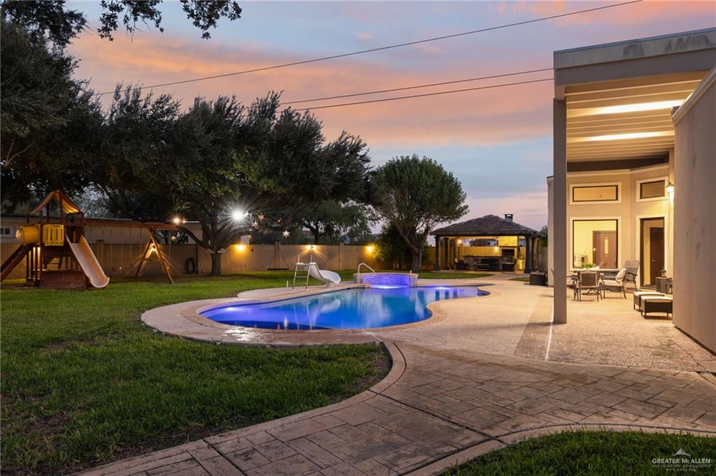 809 Rio Grande Drive Mission, TX 78572 - Photo 33 of 43 a view of a park with slide