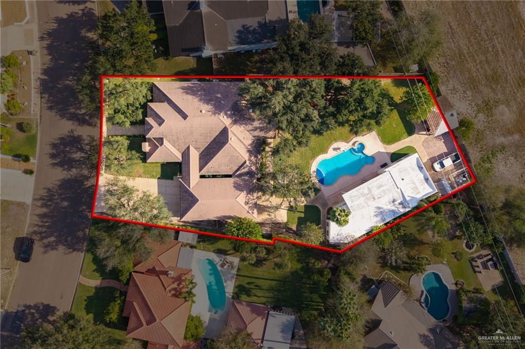 809 Rio Grande Drive Mission, TX 78572 - Photo 42 of 43 an aerial view of a house