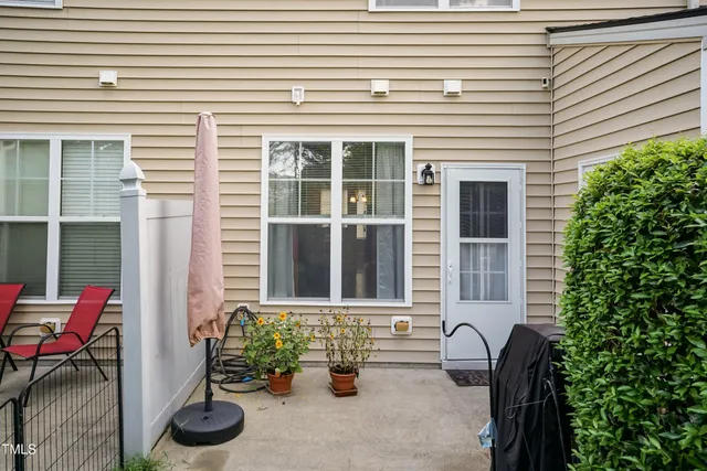 $289,999 | 100 Stratford Lakes Drive, Unit 150, Durham, NC 27713