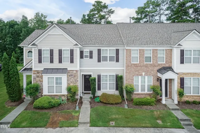$289,999 | 100 Stratford Lakes Drive, Unit 150, Durham, NC 27713