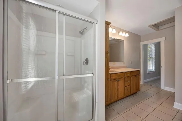 $224,900 | 515 Liberty Avenue, West College Corner, IN 47003