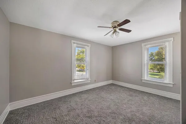 $214,000 | 515 Liberty Avenue, West College Corner, IN 47003