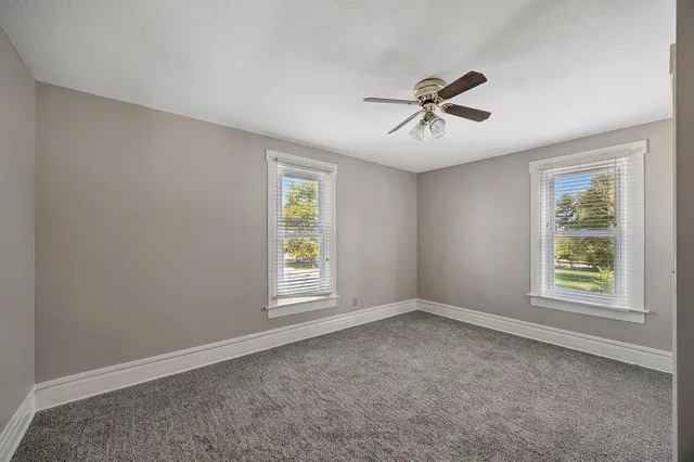 $224,900 | 515 Liberty Avenue, West College Corner, IN 47003