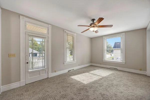 $214,000 | 515 Liberty Avenue, West College Corner, IN 47003