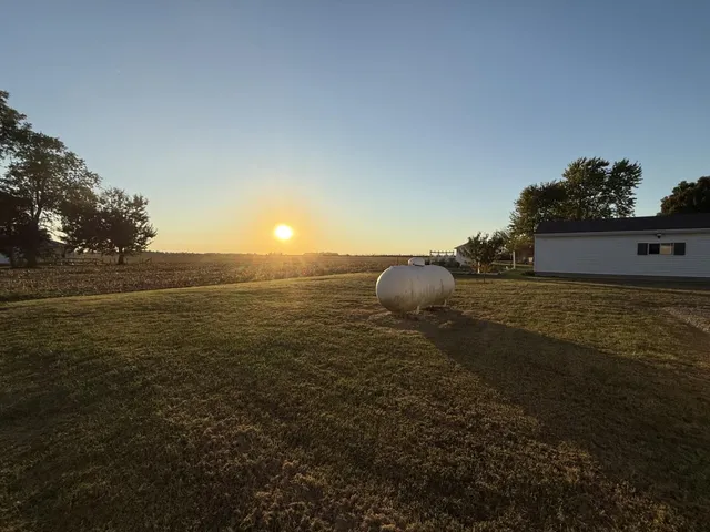 $224,900 | 515 Liberty Avenue, West College Corner, IN 47003