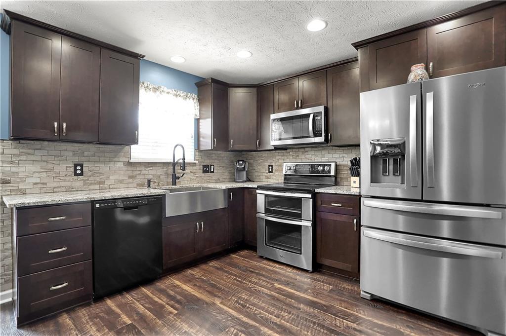 5729 Yorktown Road Plainfield, IN 46168 - Photo 13 of 46 Gallery Image 13