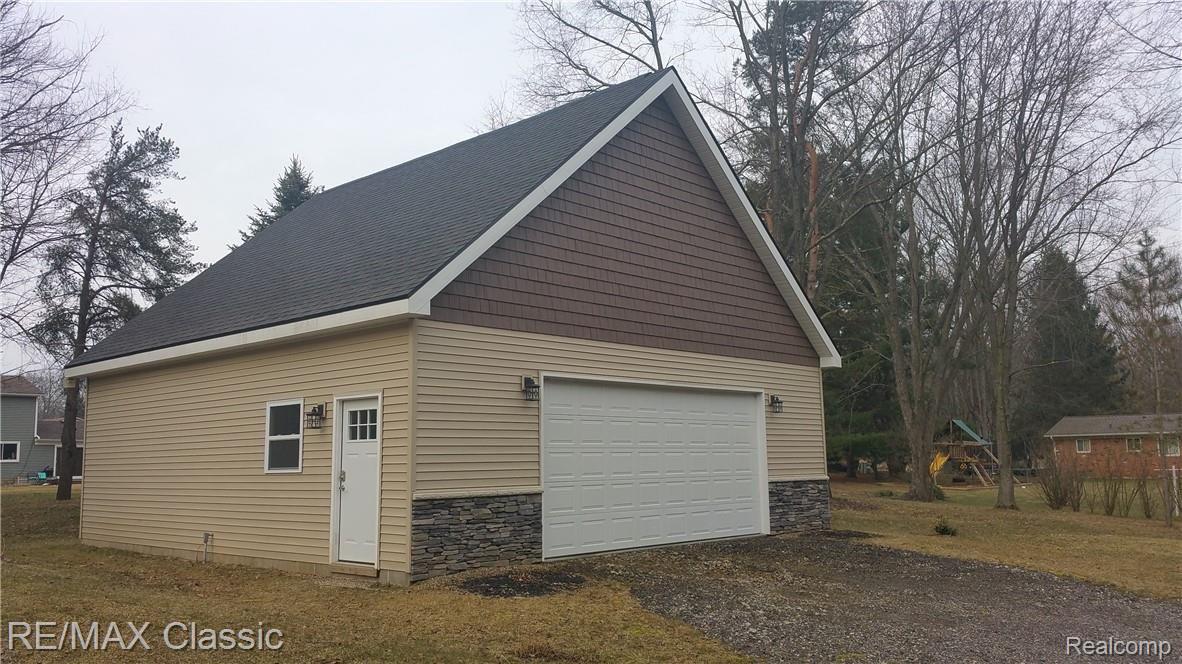 4860 Harvey Lake Road Highland, MI 48356 - Photo 9 of 57 20190407_085924.jpg