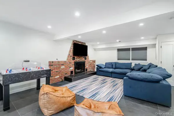 $9,200 | 9 East Stemmer Lane, Suffern, NY 10901