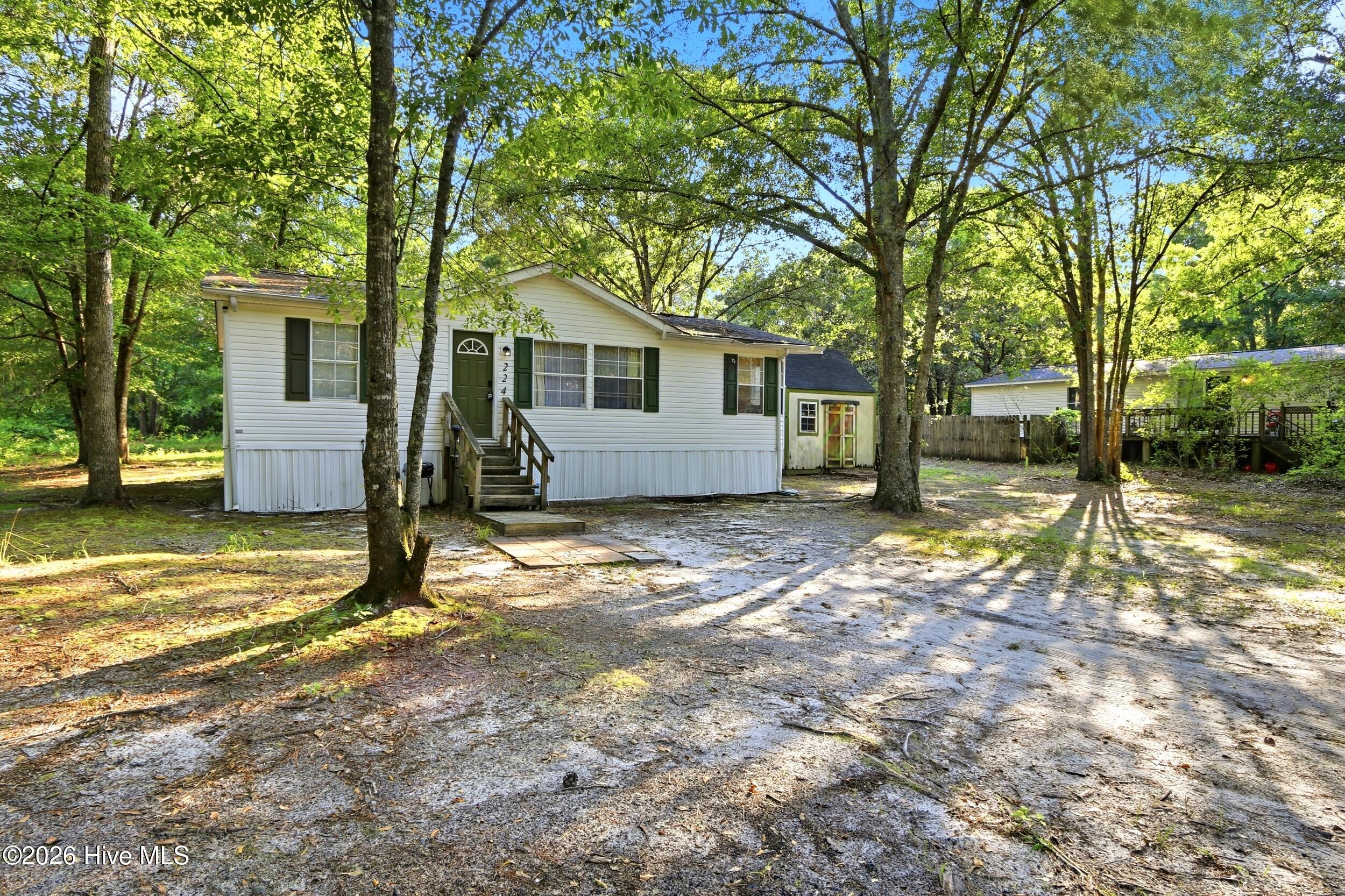 224 Chapel Ridge Road Richlands, NC 28574 - Photo 3 of 32