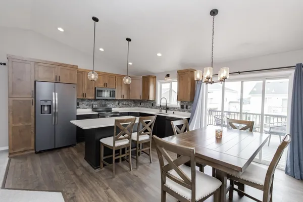 $319,500 | 1132 46th Avenue South, Moorhead, MN 56560