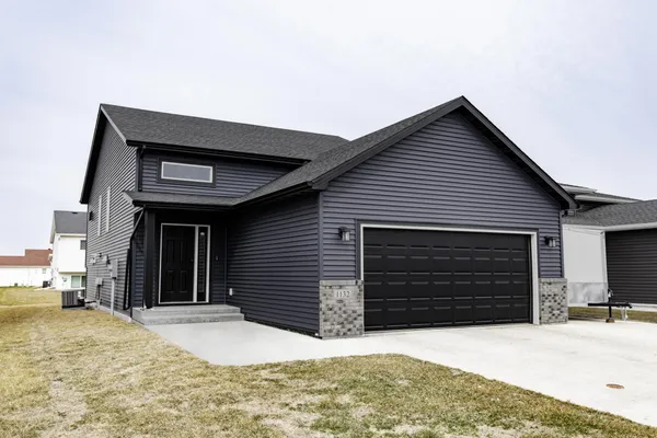 $319,500 | 1132 46th Avenue South, Moorhead, MN 56560