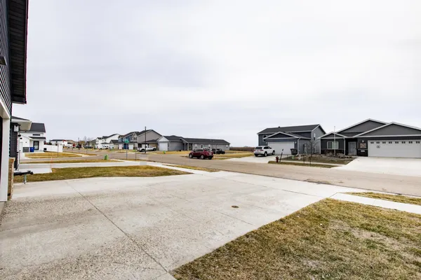 $319,500 | 1132 46th Avenue South, Moorhead, MN 56560