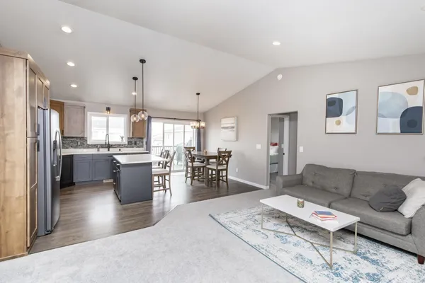 $319,500 | 1132 46th Avenue South, Moorhead, MN 56560