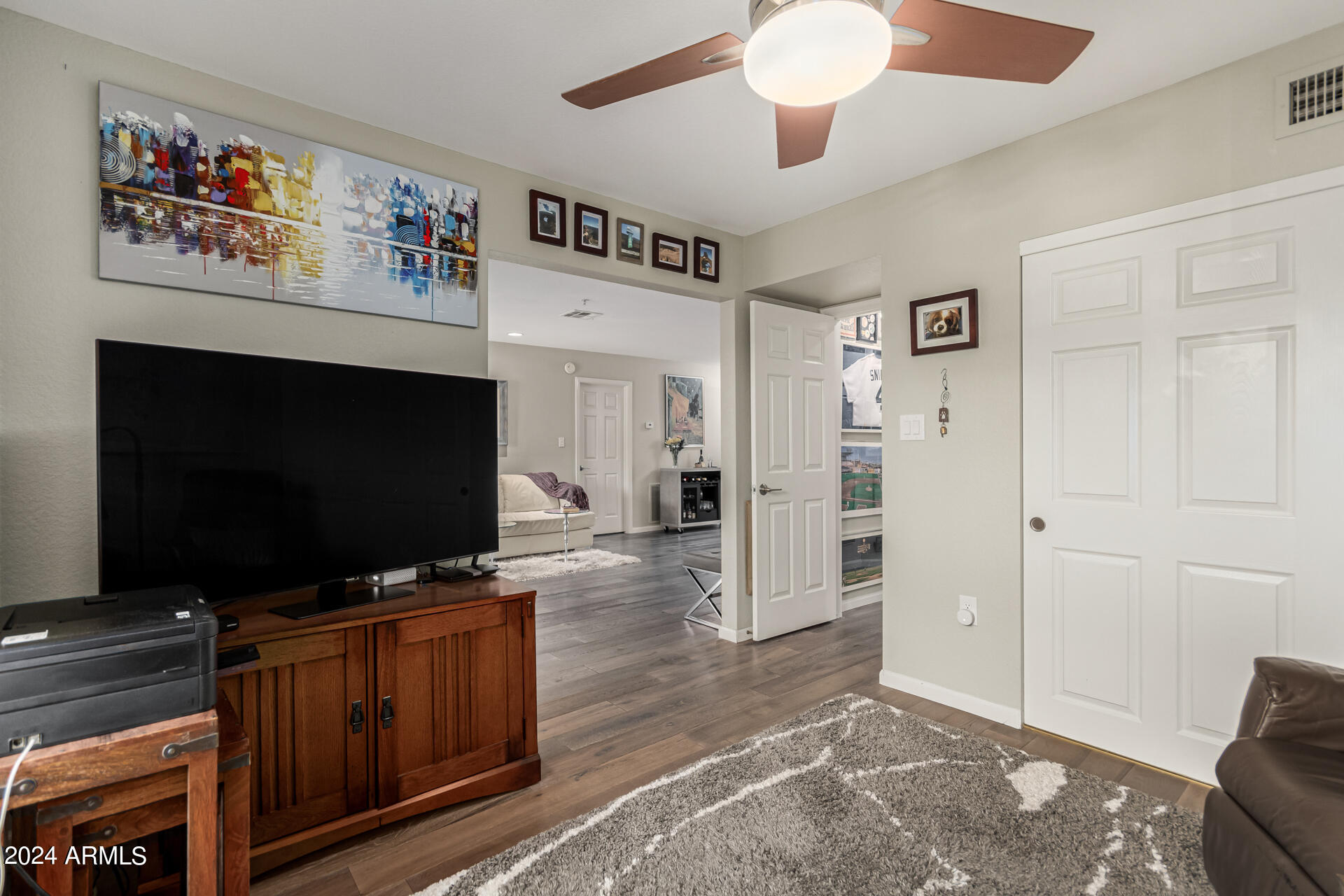 4200 North Miller Road, Unit 105 Phoenix, AZ 85018 - Photo 20 of 32 2nd bedroom