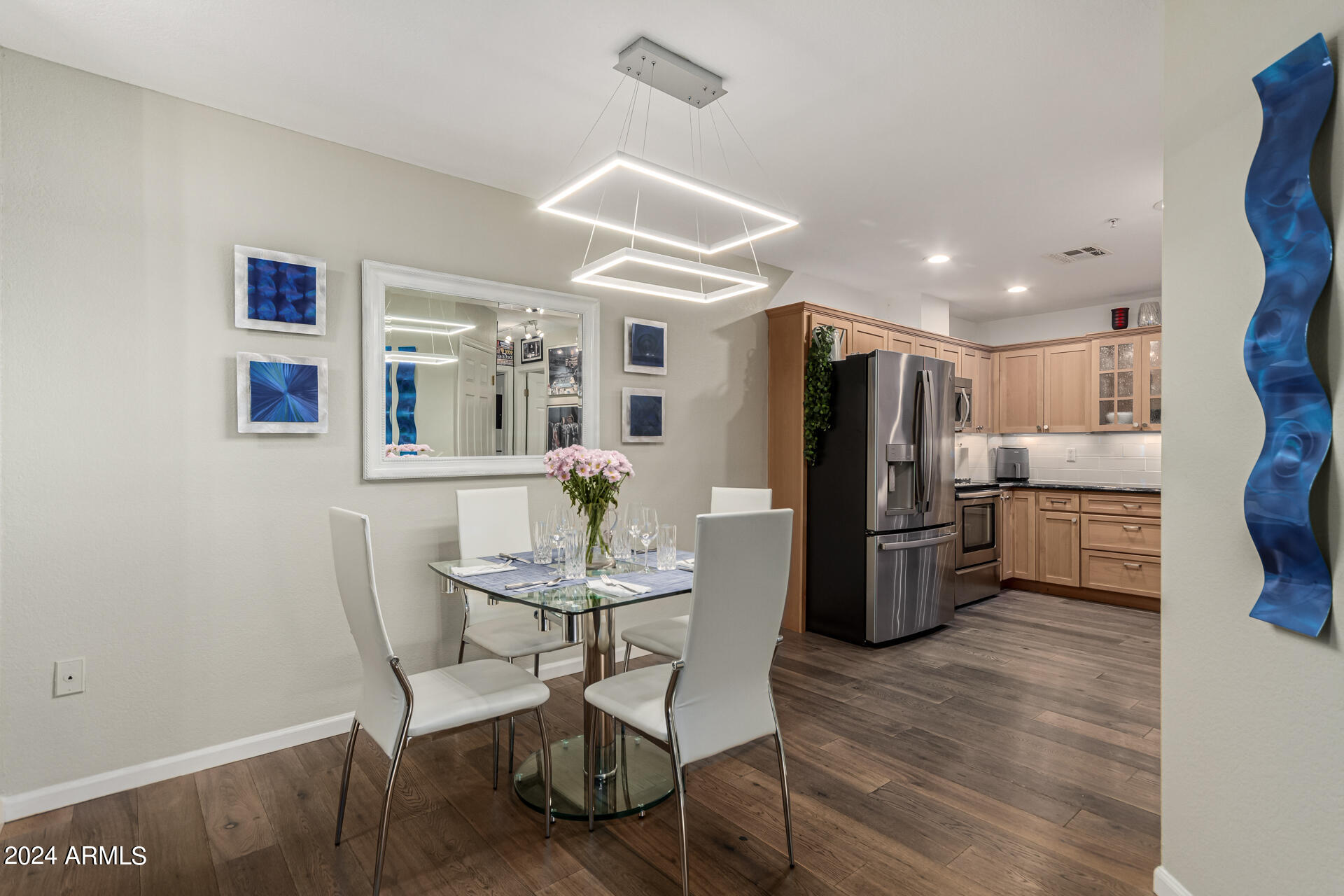 4200 North Miller Road, Unit 105 Phoenix, AZ 85018 - Photo 8 of 32 Dining-Kitchen