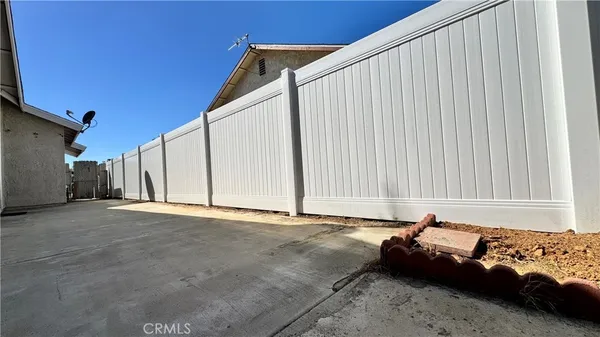 $3,000 | 6364 Indian Camp Road, Jurupa Valley, CA 92509