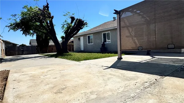$3,000 | 6364 Indian Camp Road, Jurupa Valley, CA 92509