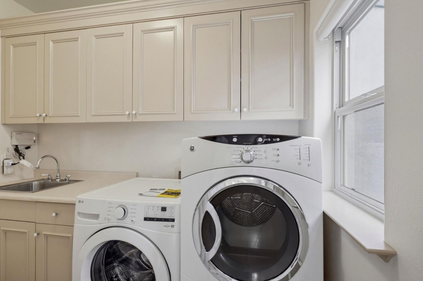 111 Misty Court Santa Cruz, CA 95060 - Photo 17 of 48