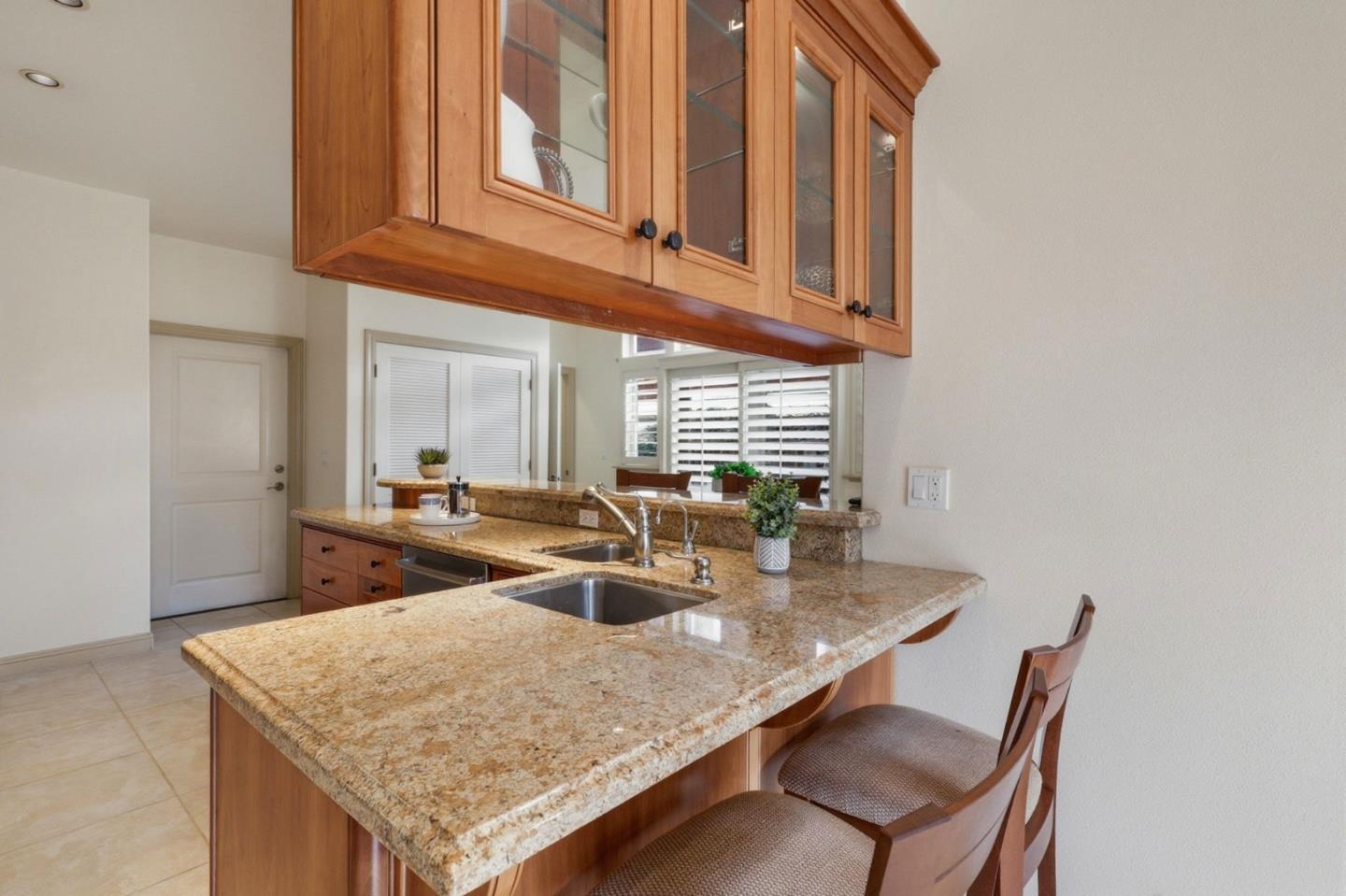 111 Misty Court Santa Cruz, CA 95060 - Photo 10 of 48