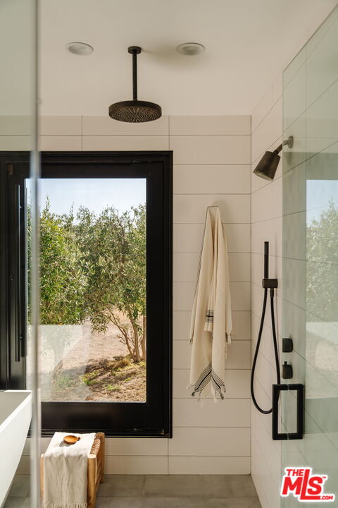 6767 Wandermere Road Malibu, CA 90265 - Photo 21 of 46 a view of a floor plan