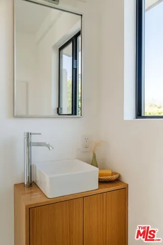 $5,799,999 | 6767 Wandermere Road, Malibu, CA 90265