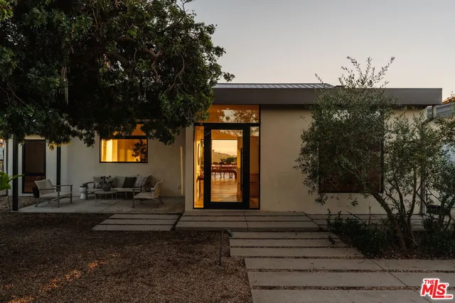 $5,799,999 | 6767 Wandermere Road, Malibu, CA 90265